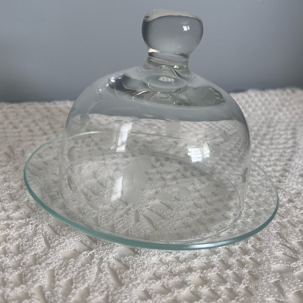 Princess House Crystal Heritage Round Dome Cloche Butter/Cheese Dish Etched 6”